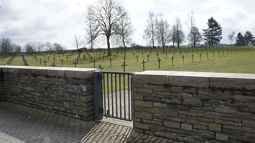 Duitse Oorlogsbegraafplaats Saint-tienne--Arnes
