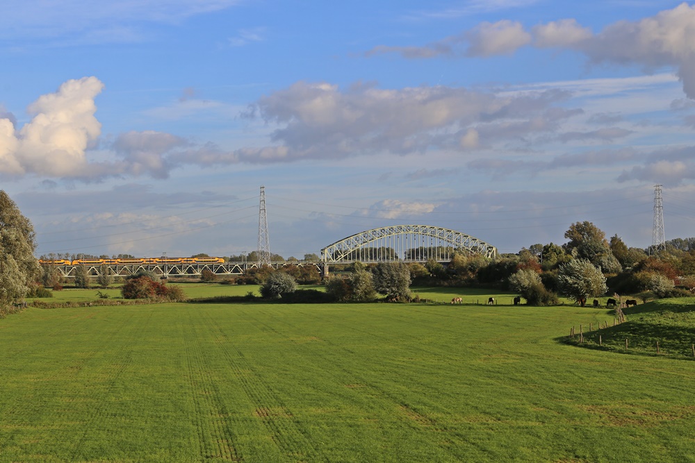 Railway bridge Oosterbeek