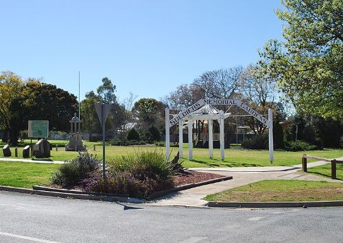 Oorlogsmonument Mathoura #2