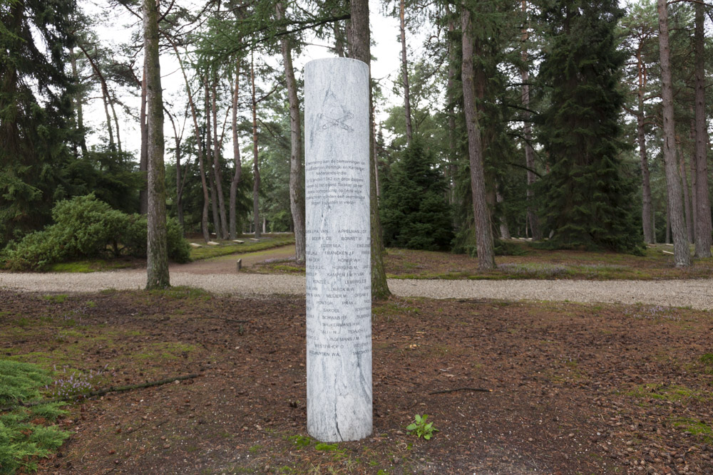 Monument Slachtoffers Tarakan 1942 Nederlands Ereveld Loenen