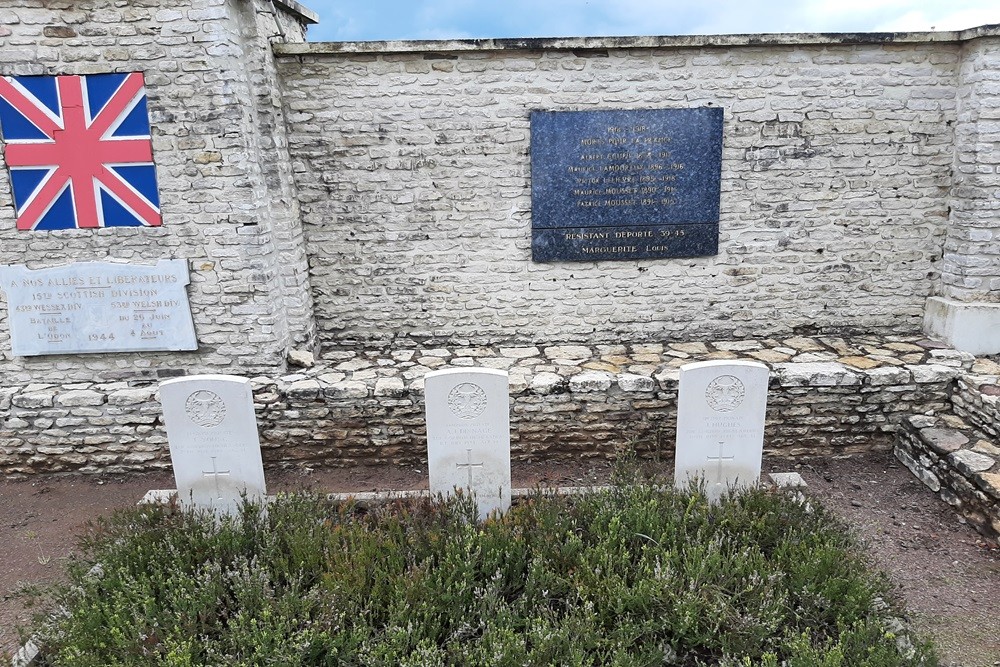 Oorlogsgraven van het Gemenebest en Monument Tourville-sur-Odon #3