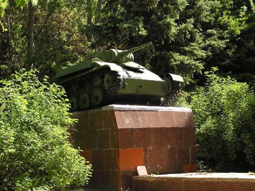 Mass Grave Soviet Officers & T-70 Tank