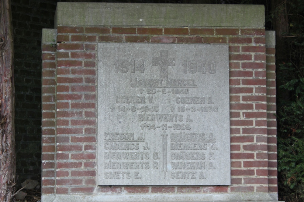 Oorlogsmonument Grootloon #2