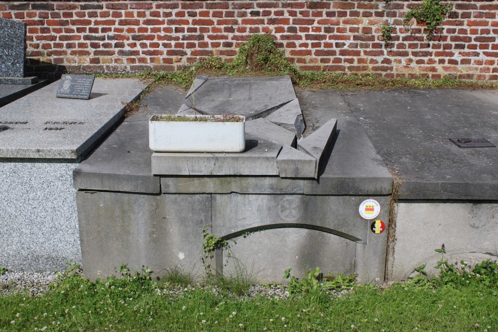 Belgian War Graves Sombreffe #2