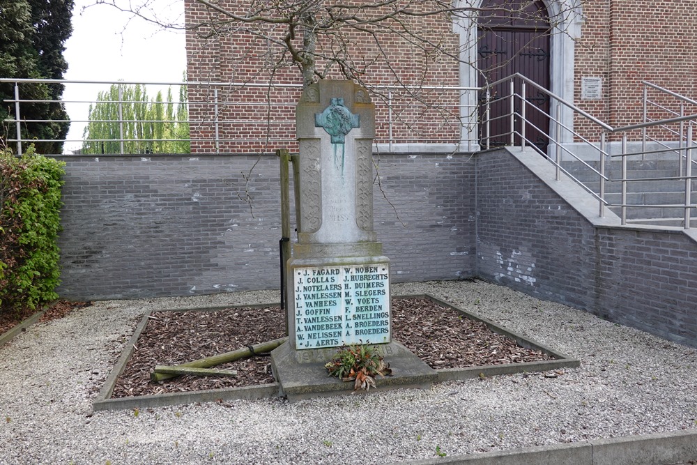 War Memorial Alt Hoeselt #4