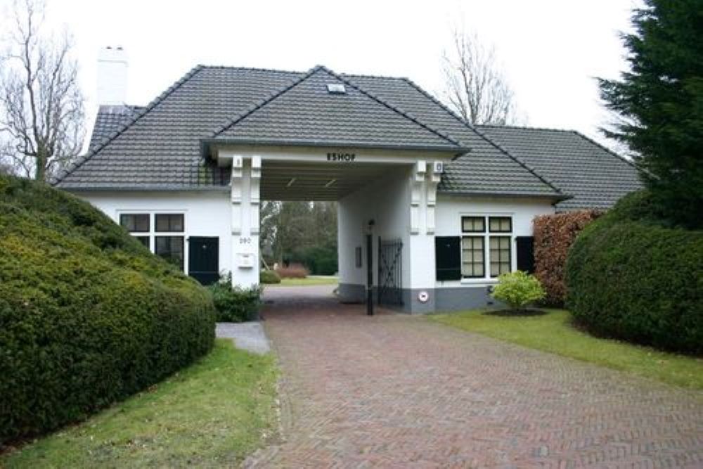 Nederlandse Oorlogsgraven Gemeentelijke Begraafplaats Eshof