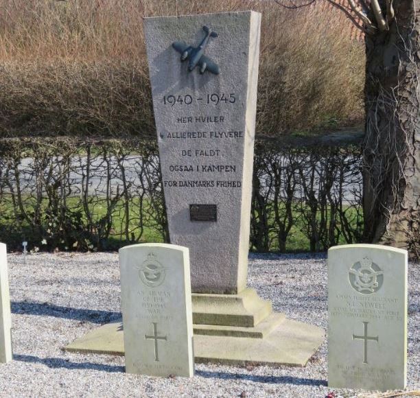 Oorlogsgraven van het Gemenebest Kerkhof Kappel