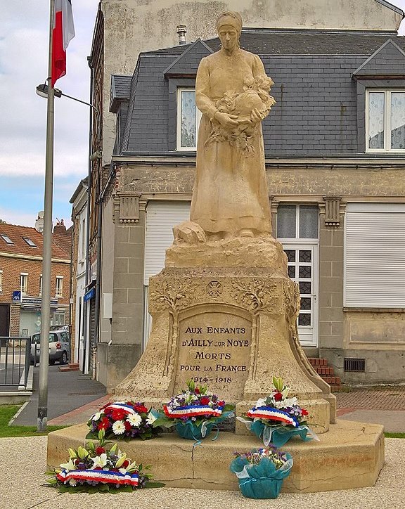 War Memorial Ailly-sur-Noye