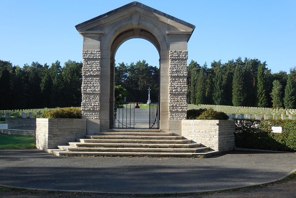 Commonwealth War Cemetery Becklingen