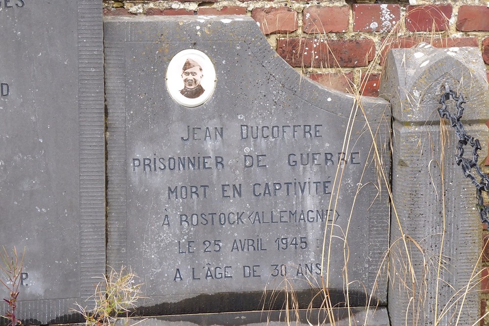 Belgian War Graves Villers-le-Gambon #4