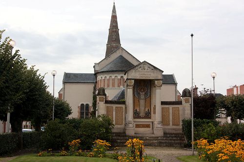 War Memorial Lamotte-Beuvron