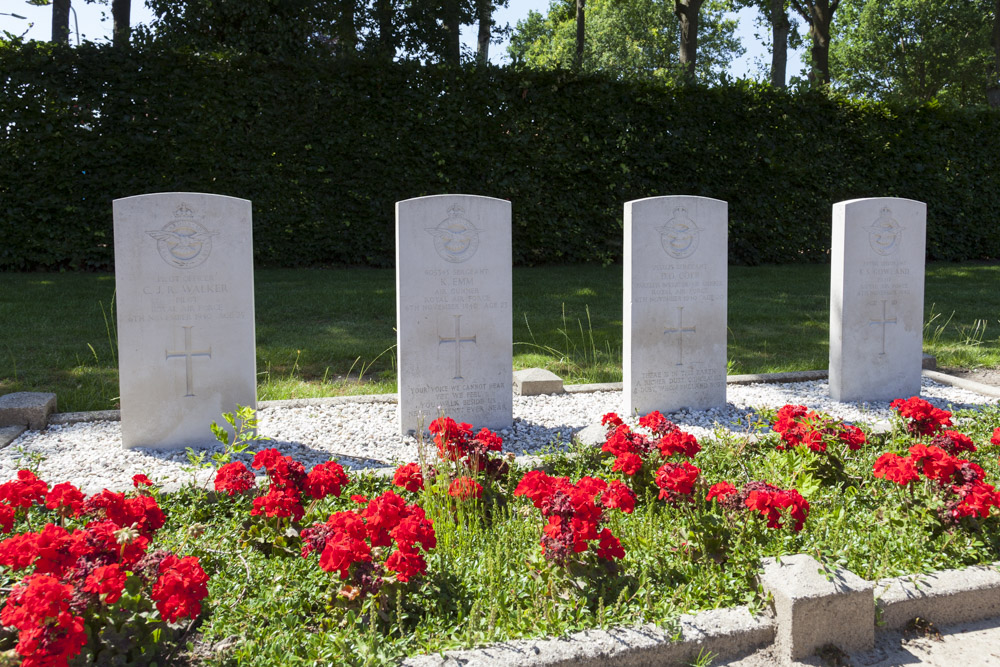 Commonwealth War Graves Protestant Cemetery Ootmarsum