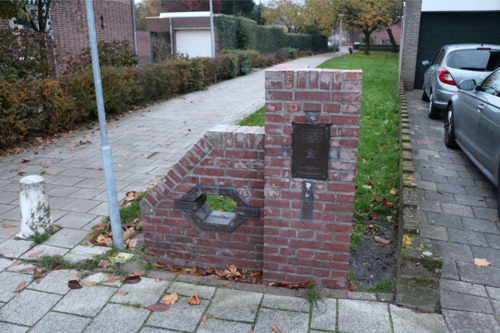 Memorial V1 Bomb Impact Ramppad Waalwijk