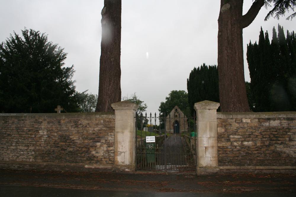 Oorlogsgraven van het Gemenebest Lacock Cemetery