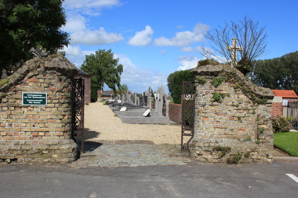 Commonwealth War Graves Reningelst