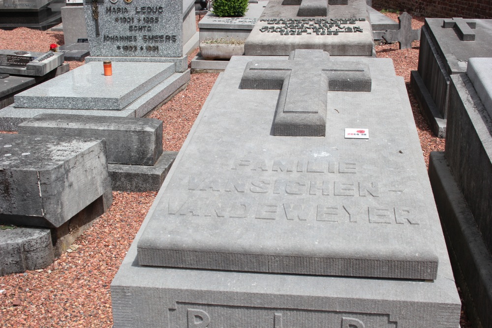 Belgian Graves Veterans Vliermaal