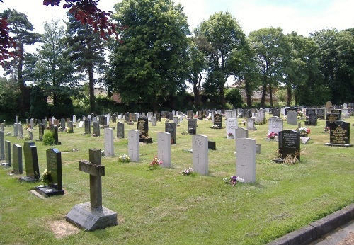 Commonwealth War Graves North Walsham New Cemetery