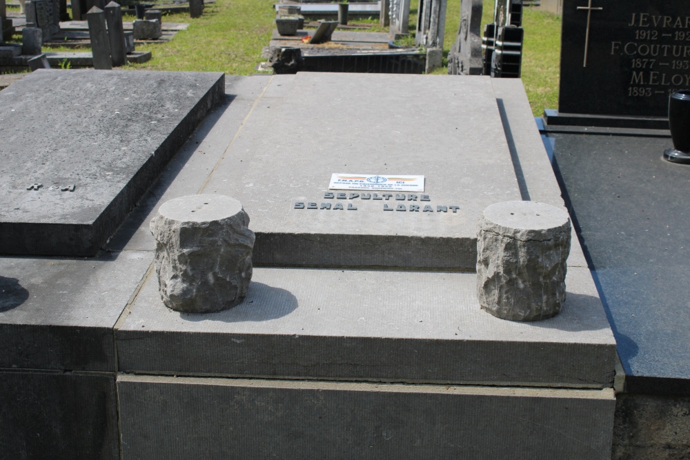 Belgian Graves Veterans Chtelineau Cimetire du Centre #4