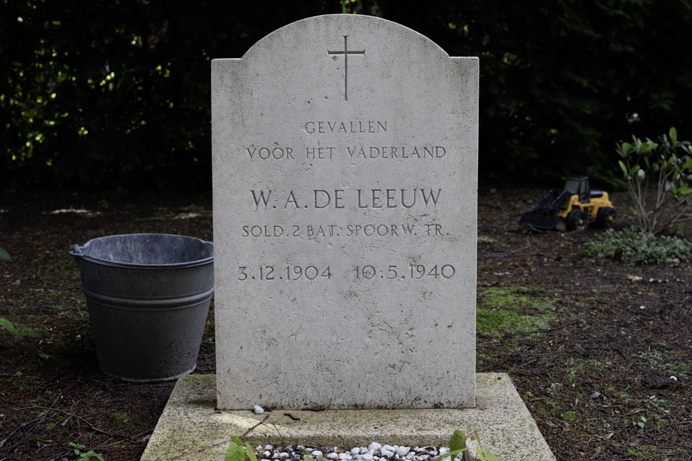 Dutch War Graves Cemetery Laurentius #2