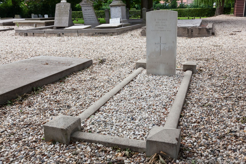 Commonwealth War Graves General Cemetery Opheusden