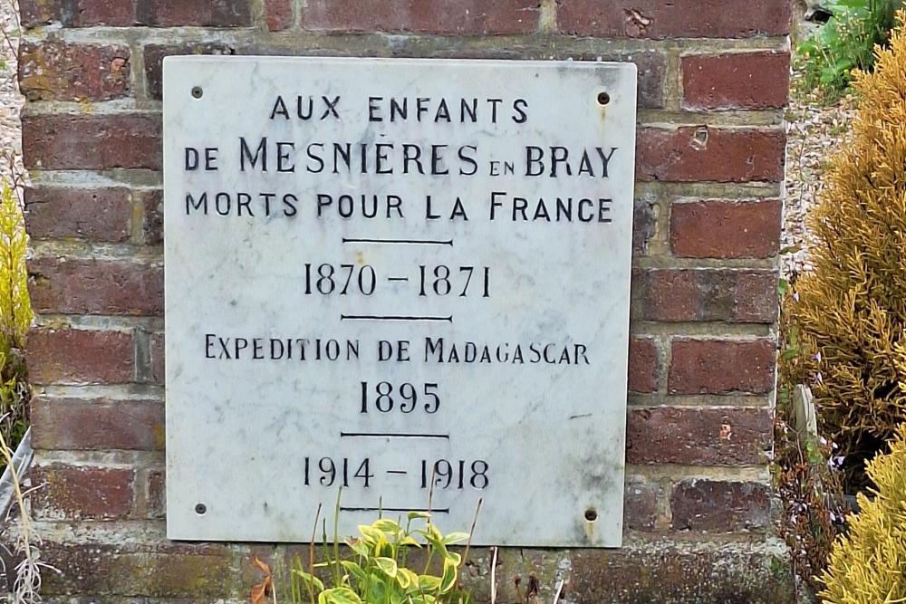 War Memorial Mesnires-en-Bray