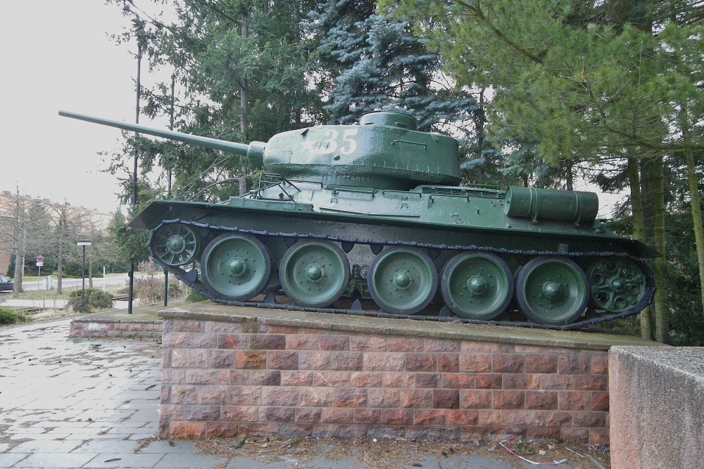 T-34/85 Tank New Brandenburg Prison
