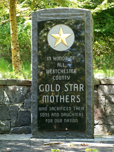 Monument Gold Star Mothers