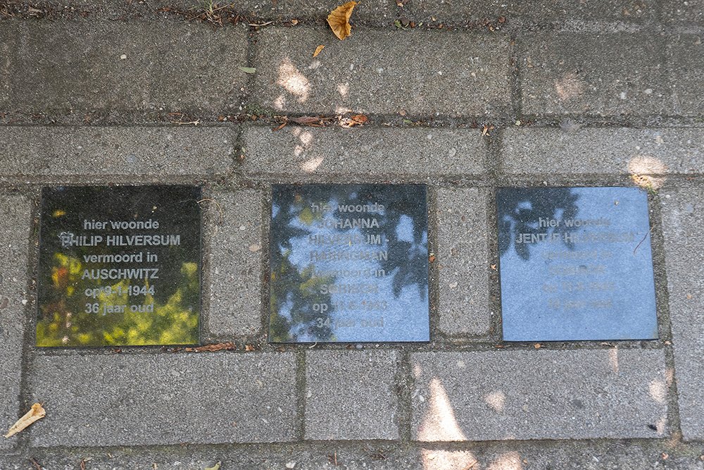 Memorial Stones Trompstraat 80