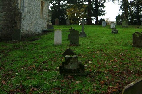 Oorlogsgraven van het Gemenebest St. Nicholas Churchyard