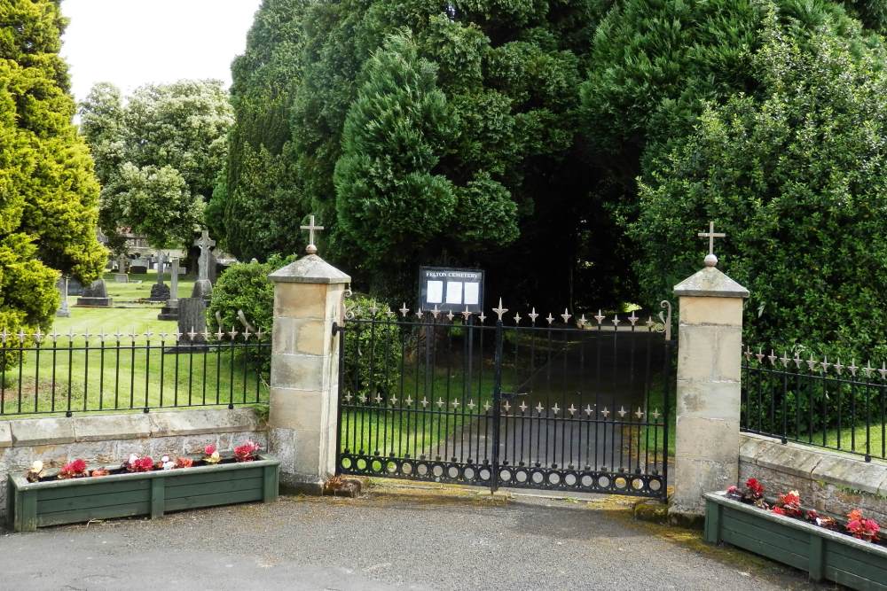 Commonwealth War Graves Felton Cemetery