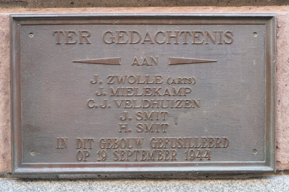 Memorial Executed Civilians Bakkerstraat 64