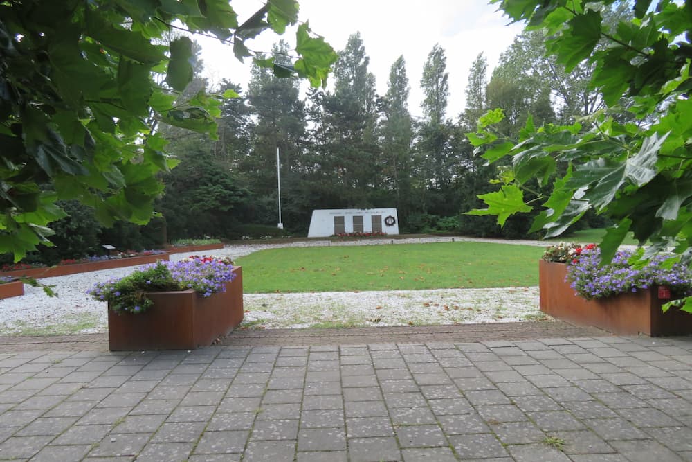 Oorlogsmonument Hoogovens #3