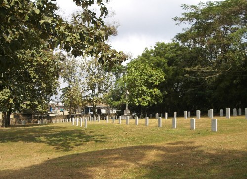 Commonwealth War Cemetery Lafenwa