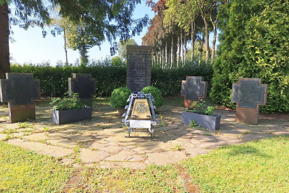 Oorlogsmonument Dahlem #1