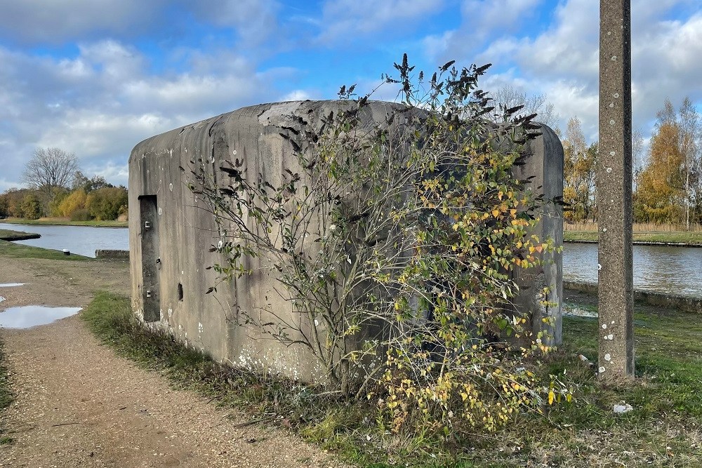 Bunker 12 Grensstelling Bocholt-Herentals Kanaal