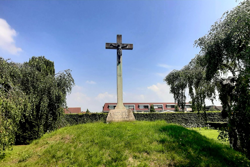 War Memorial RC Cemetery Roosendaal