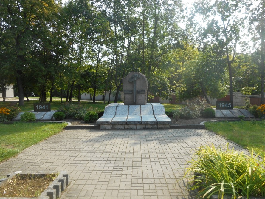 War memorial Karmelava