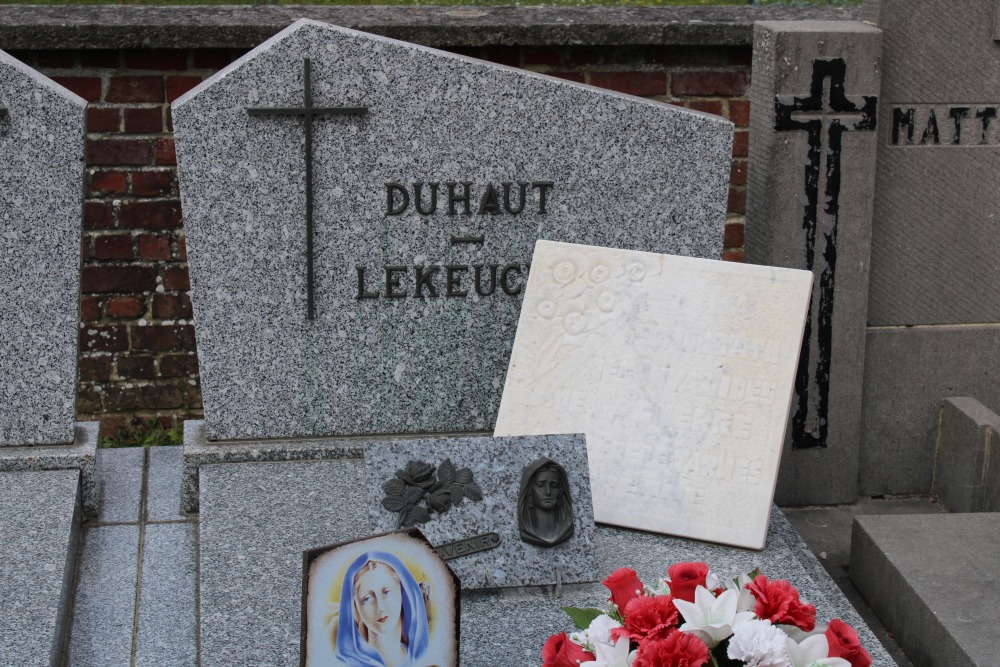 Belgian Graves Veterans Thumaide