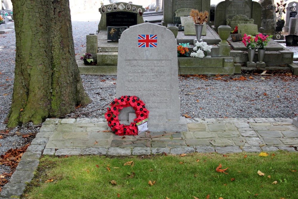 Commonwealth War Grave Rhees Herstal