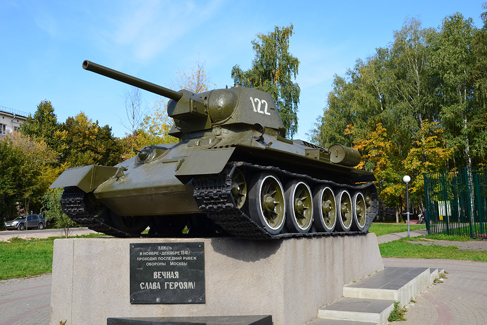 Laatste Verdedigingslinie Moskou - T-34/76 Tank
