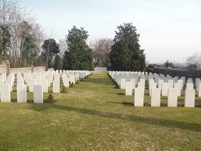 Commonwealth War Cemetery Giavera del Montello