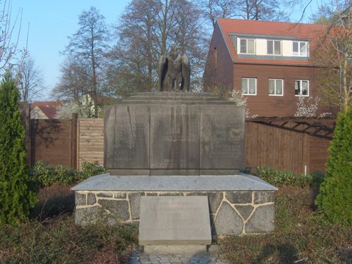 War Memorial Grngrbchen