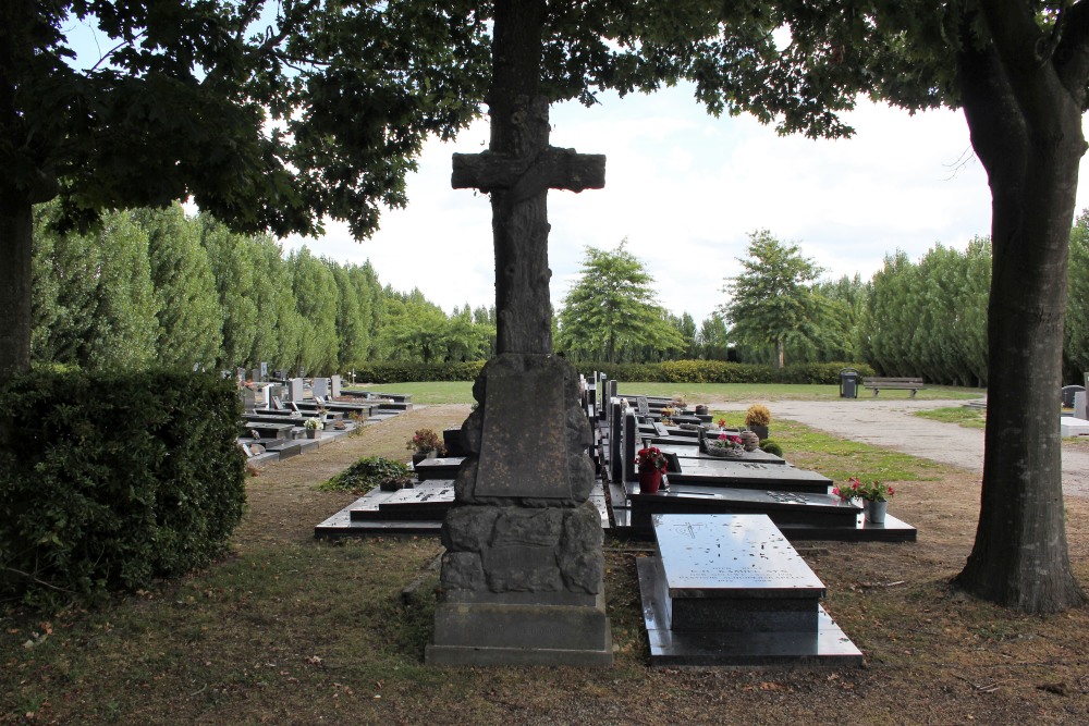 War Memorial Cemetery Schuiferskapelle