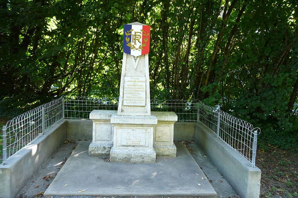 Memorial Killed Resistance Fighters Saint-Laurent-sur-Manoire