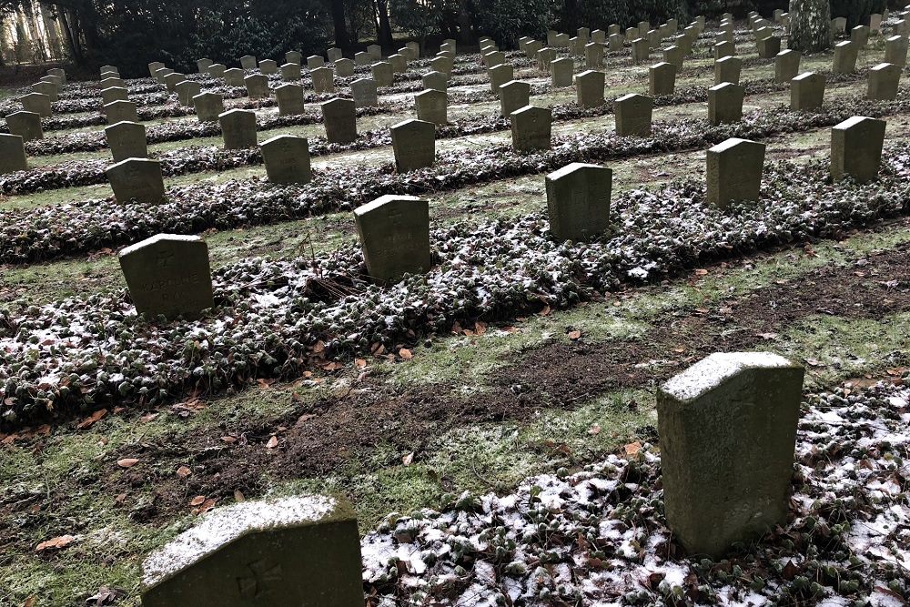 Duitse Oorlogsgraven Heger Friedhof