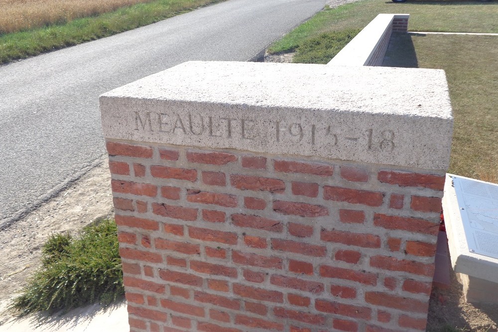 Commonwealth War Cemetery Meaulte #3