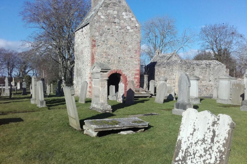 Oorlogsgraven van het Gemenebest Fordyce Old Churchyard