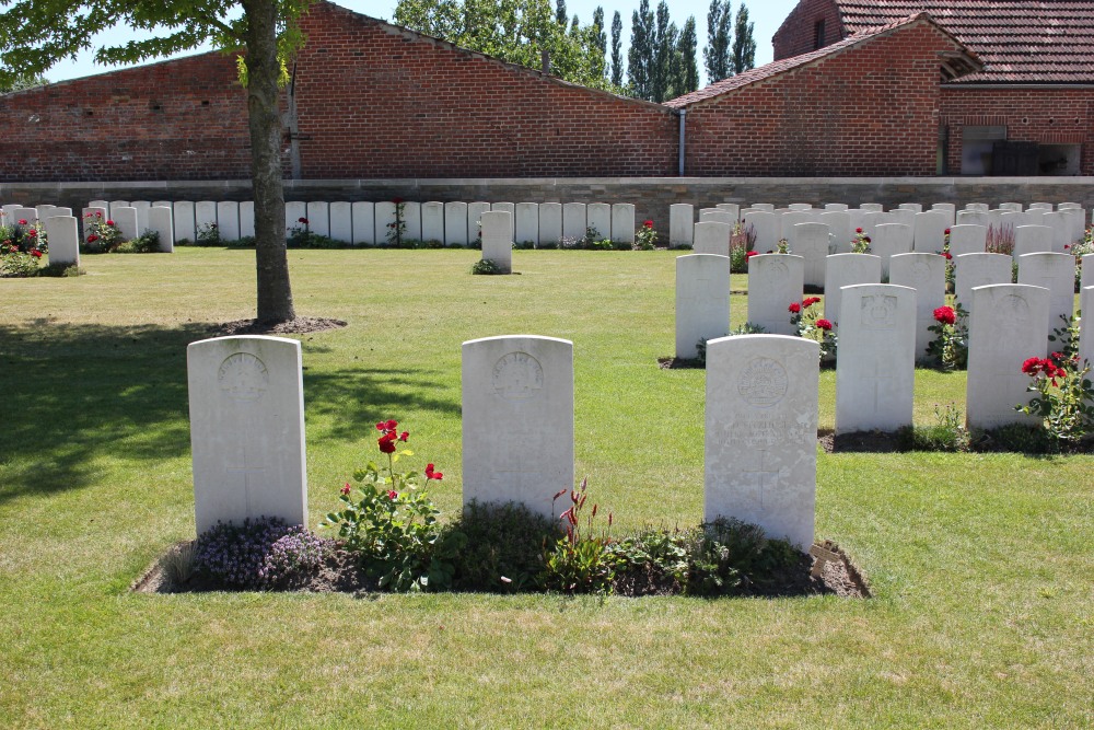 Commonwealth War Cemetery Menin Road South #4