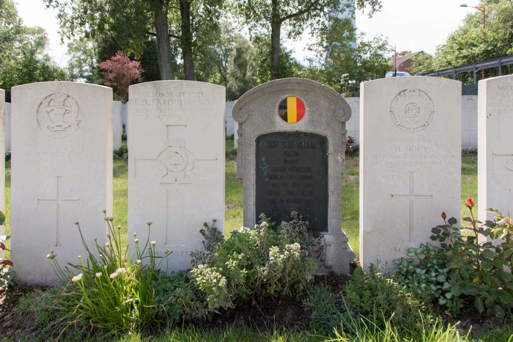 Franco-German War Cemetery Zuydcoote #3