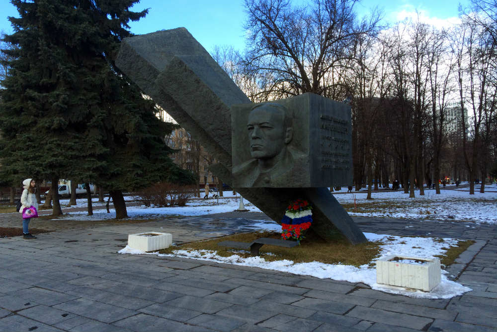 Monument General Karbyshev